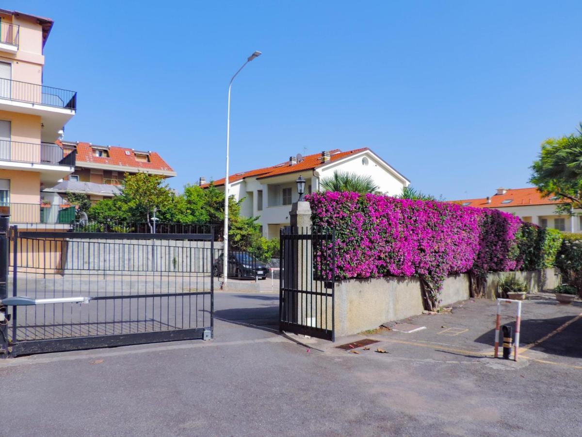 Appartement H11 Terrazzo Al Mare - Riva Ligure - Spiagge Extérieur photo
